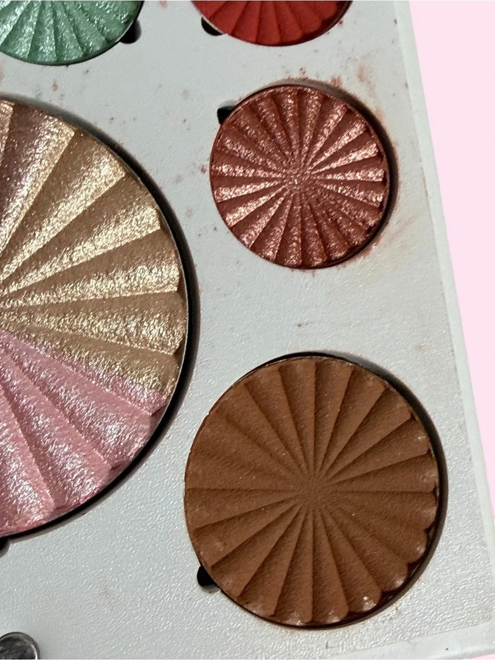 OFRA Makeup Palette - ALL OF GHE LIGHTS NIB